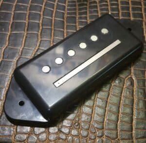 Off Kiltertron, Dog Ear P90 cover